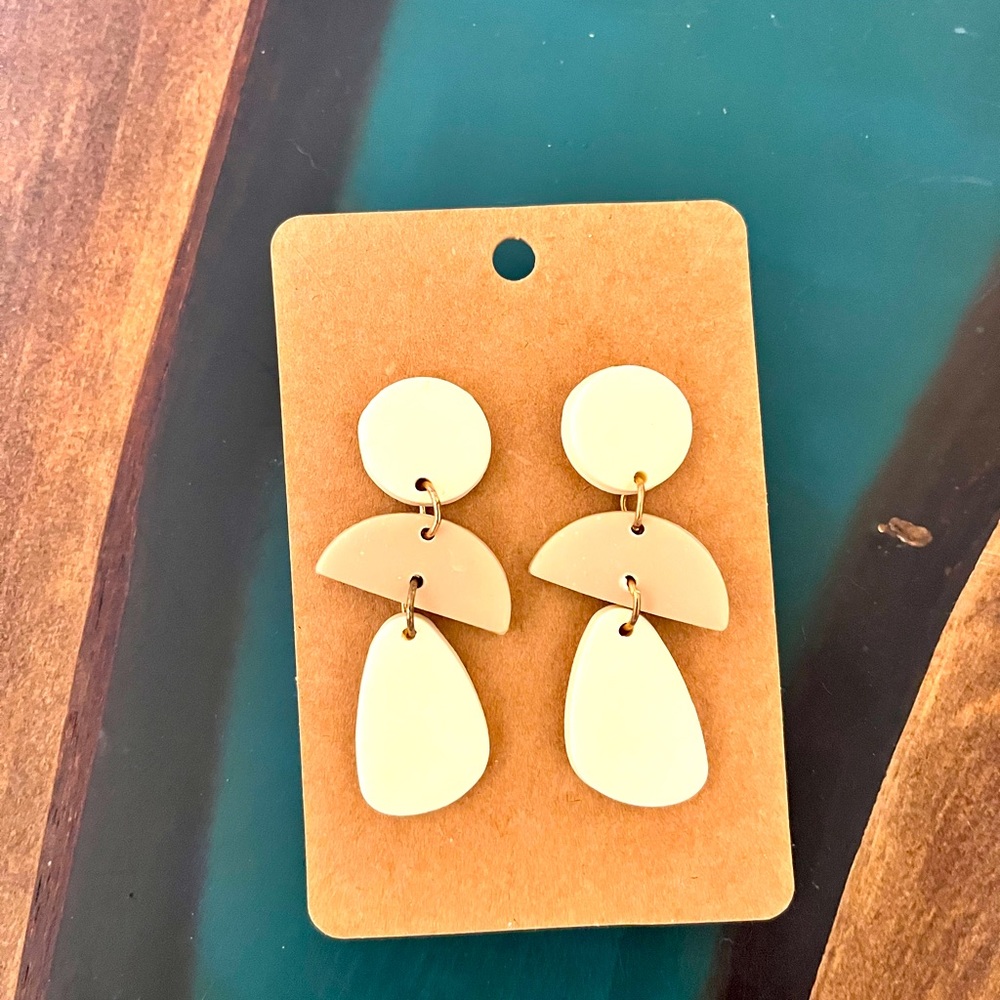 NWT Tan and Cream Earrings